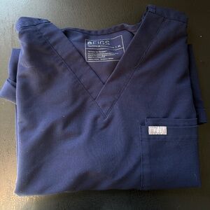 Figs Leon XL in Navy